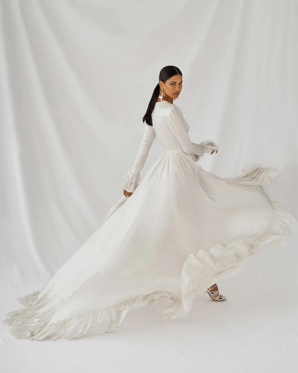 Alexandra Grecco Fall 2021 Bridal Collection. theweddingnotebook.com