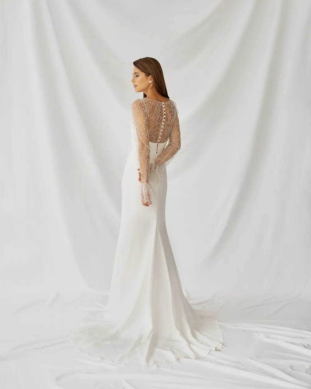 Alexandra Grecco Fall 2021 Bridal Collection. theweddingnotebook.com