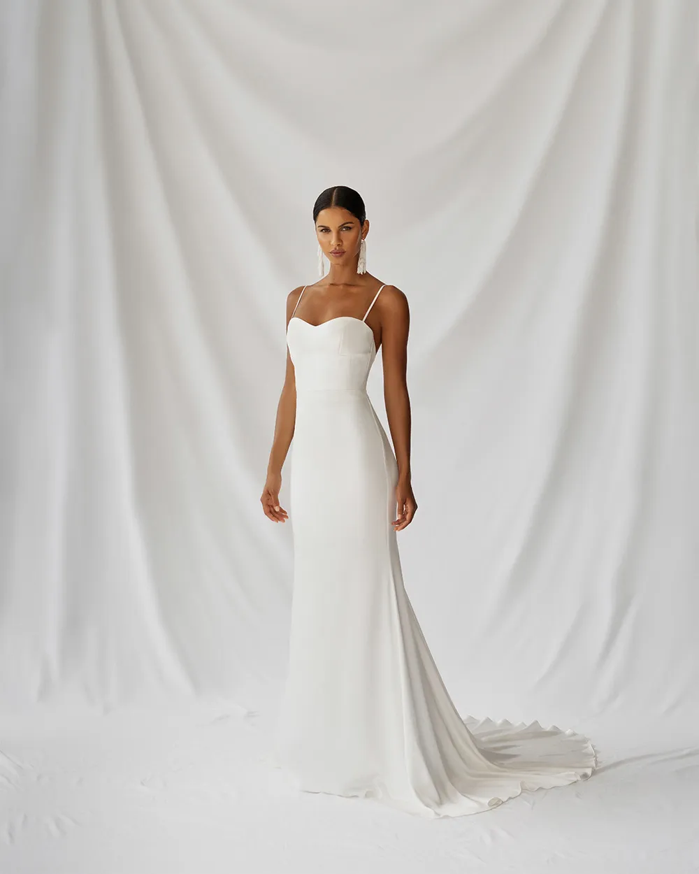 Alexandra Grecco Fall 2021 Bridal Collection. theweddingnotebook.com