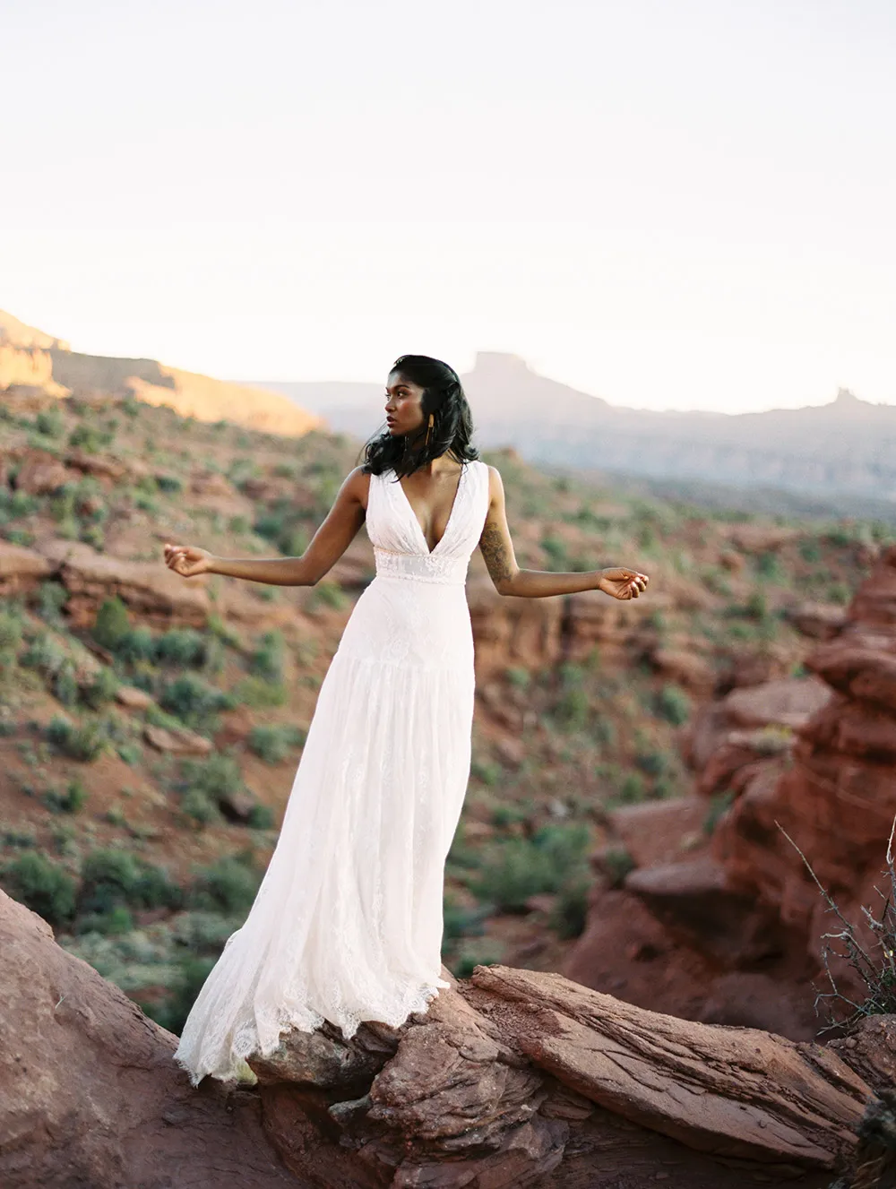 Celeste - Wilderly Bride by Allure Bridals Spring 2018 Collection. theweddingnotebook.com