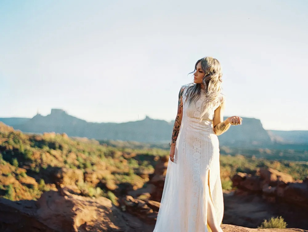 Adele - Wilderly Bride by Allure Bridals Spring 2018 Collection. theweddingnotebook.com