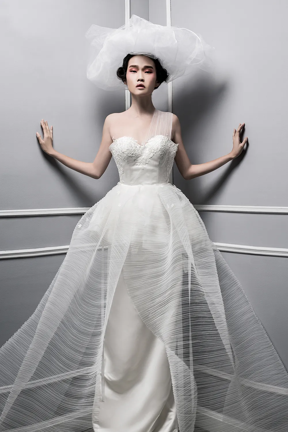 Aurora - Ambersze 2016 Collection. theweddingnotebook.com