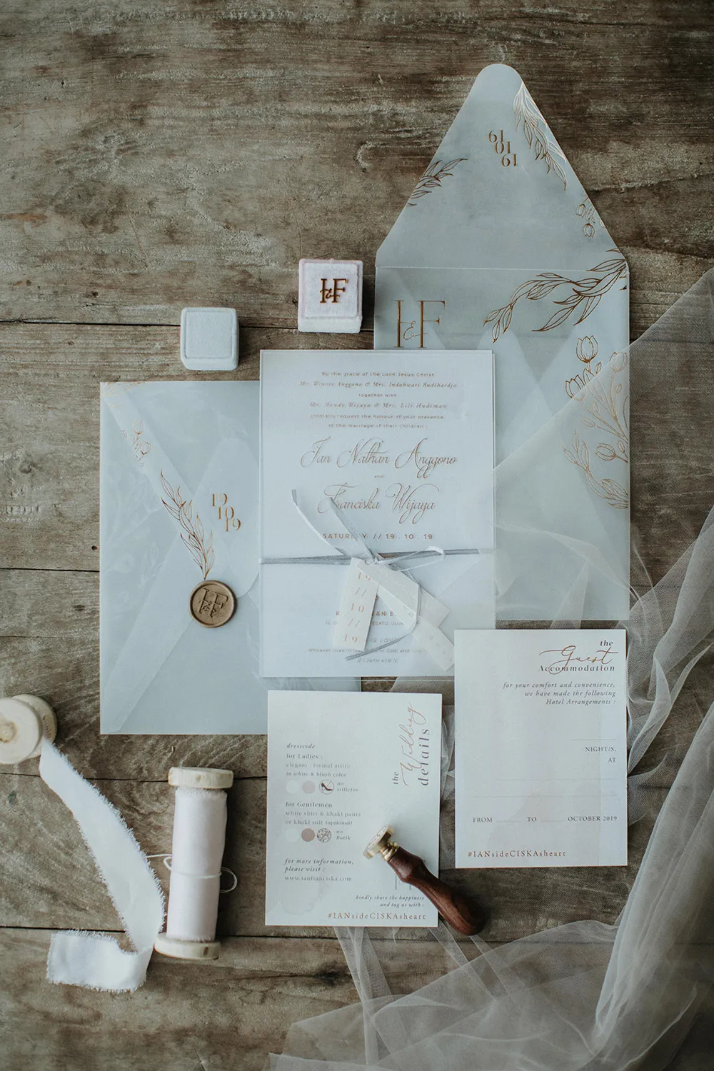 Photo by Iluminen. theweddingnotebook.com