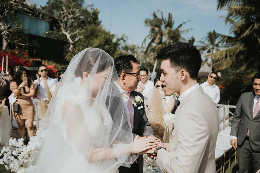 Photo by Iluminen. theweddingnotebook.com