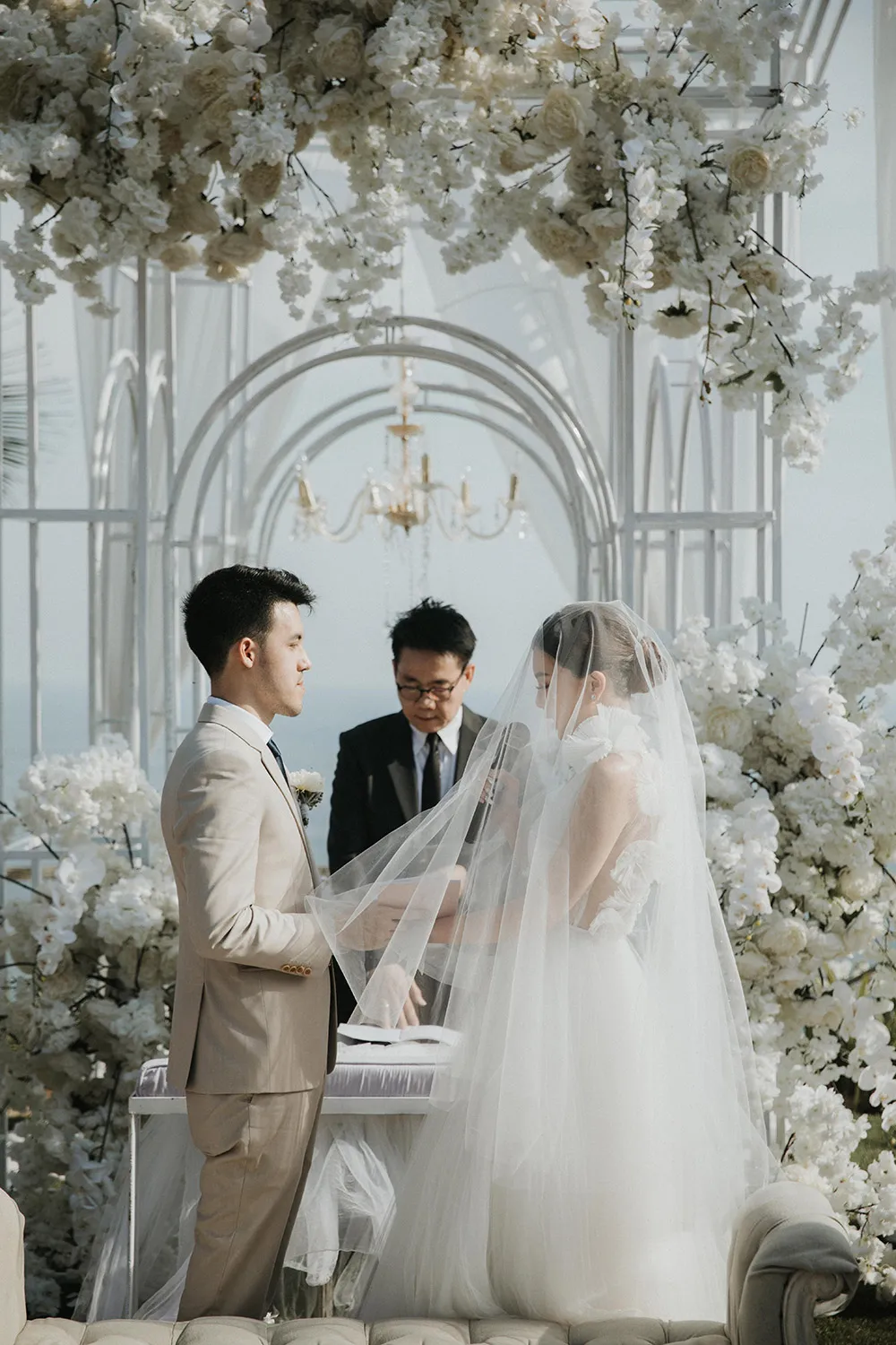 Photo by Iluminen. theweddingnotebook.com