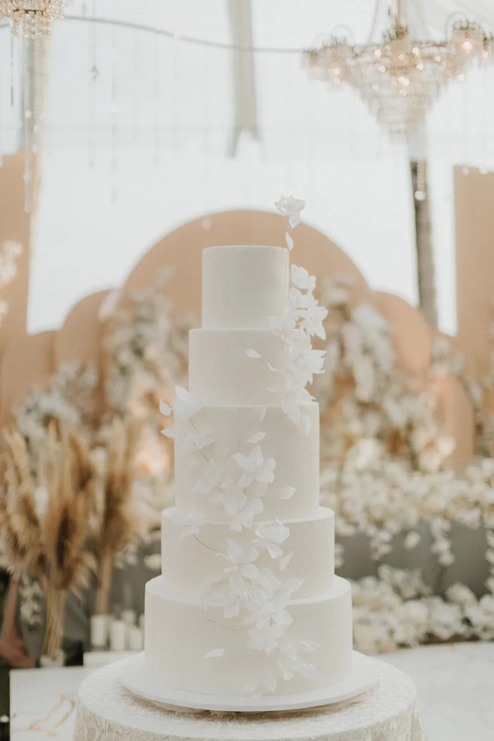 Photo by Iluminen. theweddingnotebook.com