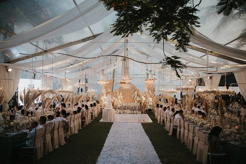 Photo by Iluminen. theweddingnotebook.com