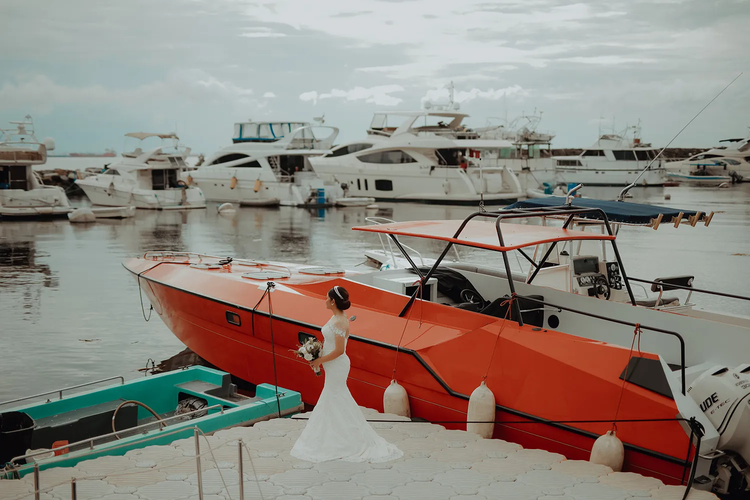 Photography by ProudRad. Yacht Wedding. theweddingnotebook.com