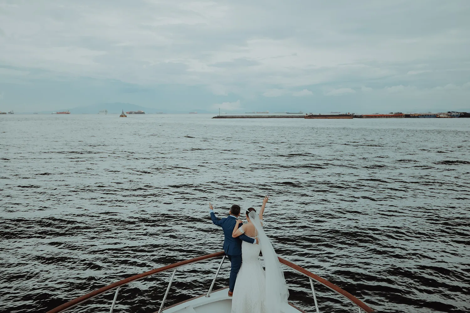 Photography by ProudRad. Yacht Wedding. theweddingnotebook.com