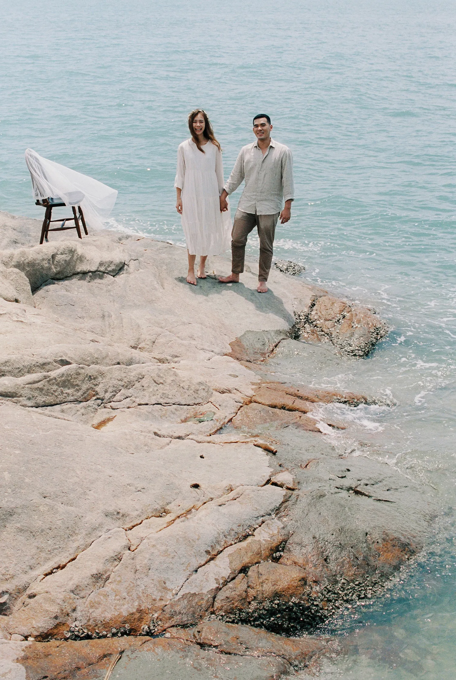 Sanren Studio. Bridal portraits in Batu Pahat. theweddingnotebook.com