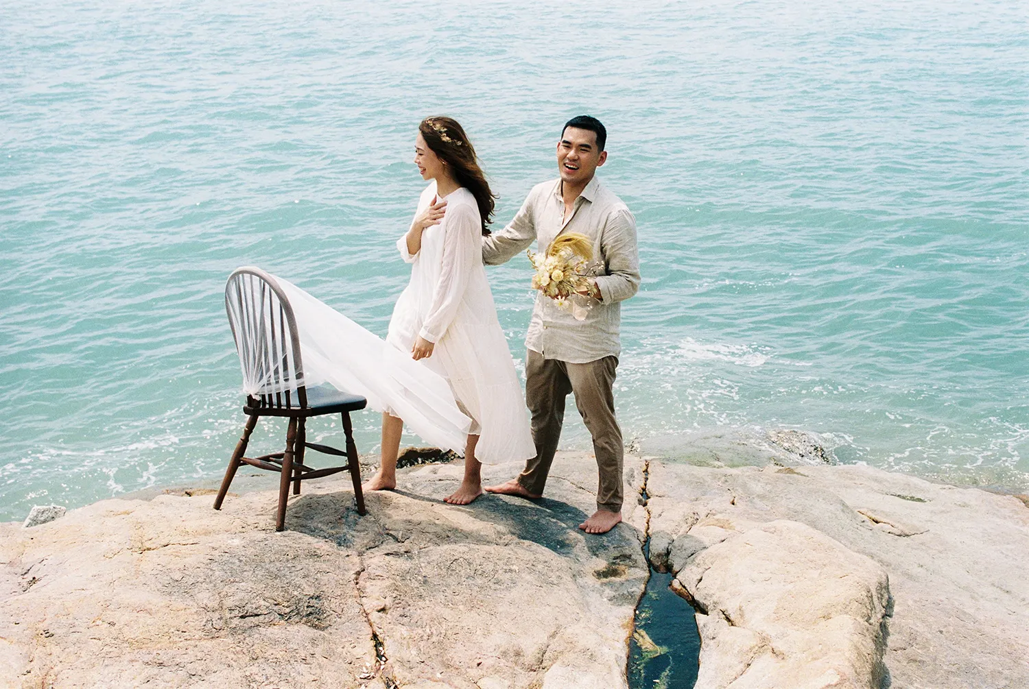 Sanren Studio. Bridal portraits in Batu Pahat. theweddingnotebook.com