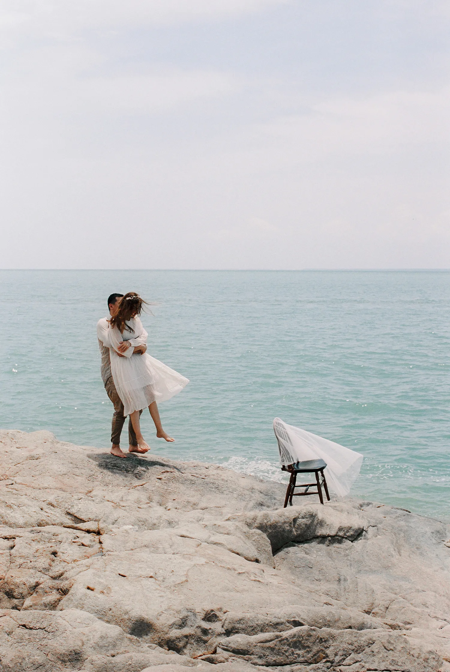 Sanren Studio. Bridal portraits in Batu Pahat. theweddingnotebook.com