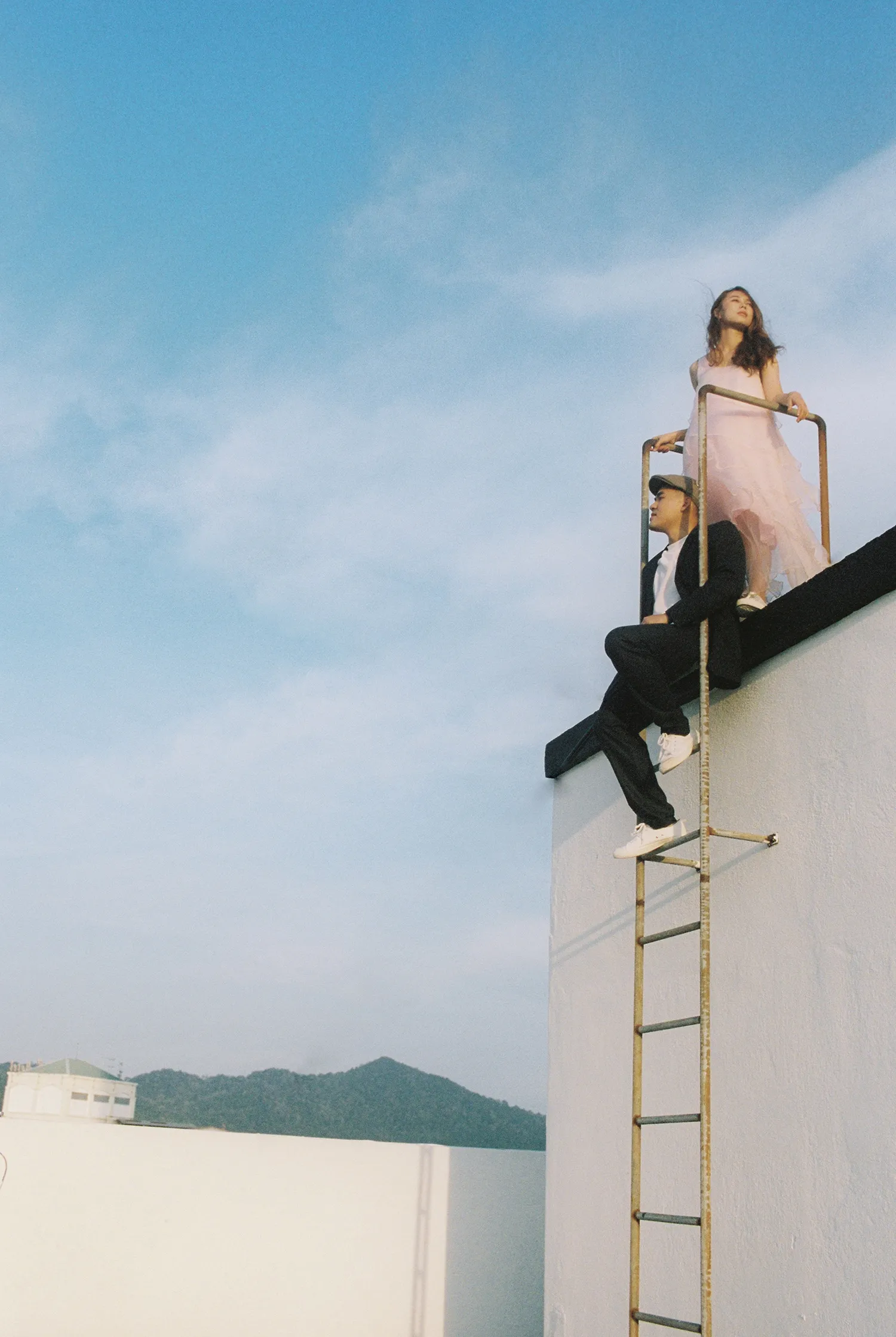 Sanren Studio. Bridal portraits in Batu Pahat. theweddingnotebook.com