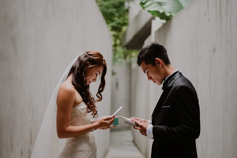 Photo by Bloc Memoire Photography. theweddingnotebook.com