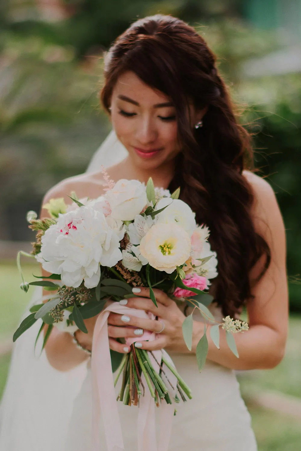 Photo by Bloc Memoire Photography. theweddingnotebook.com