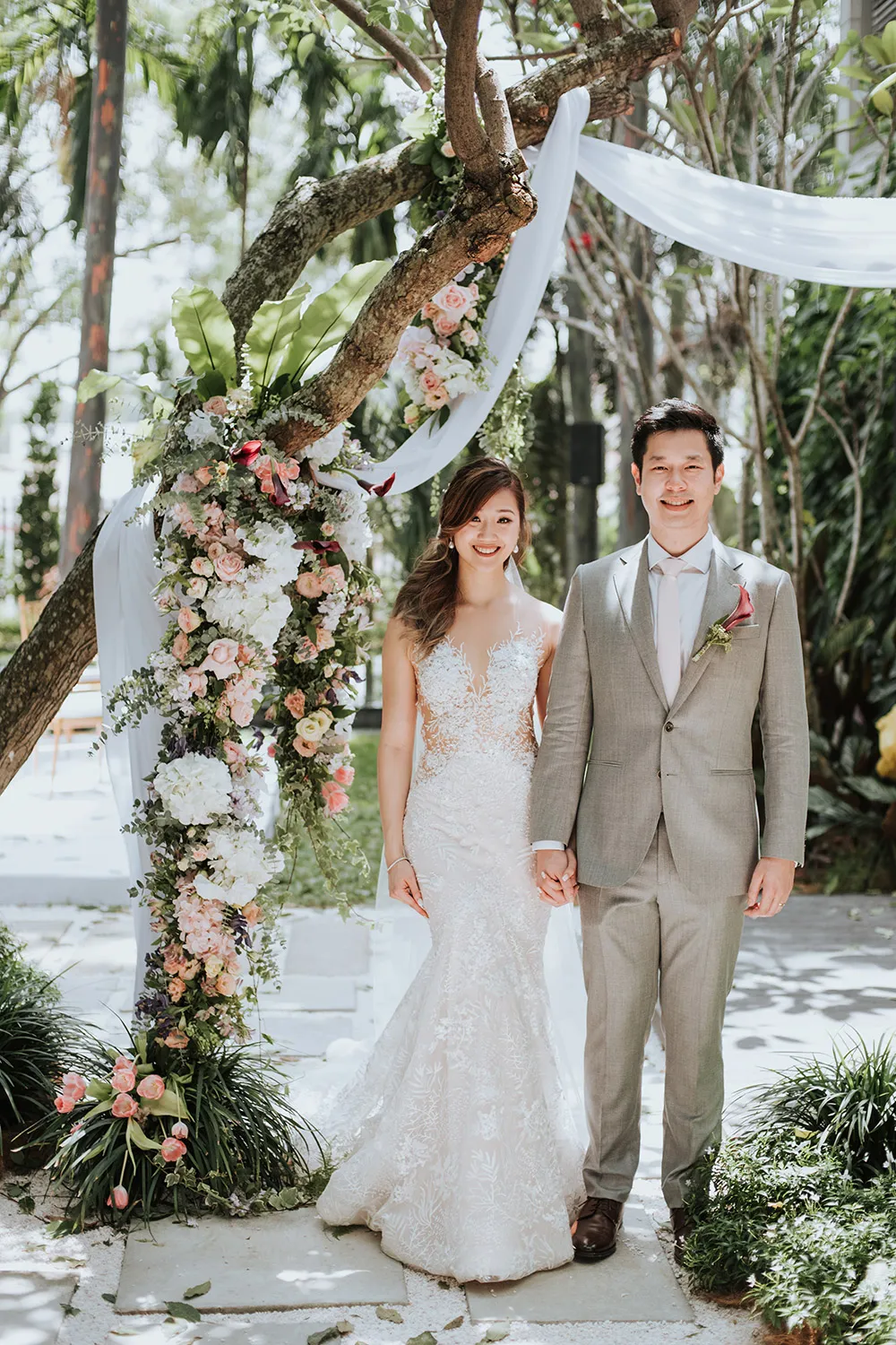 Munkeat Photography. theweddingnotebook.com