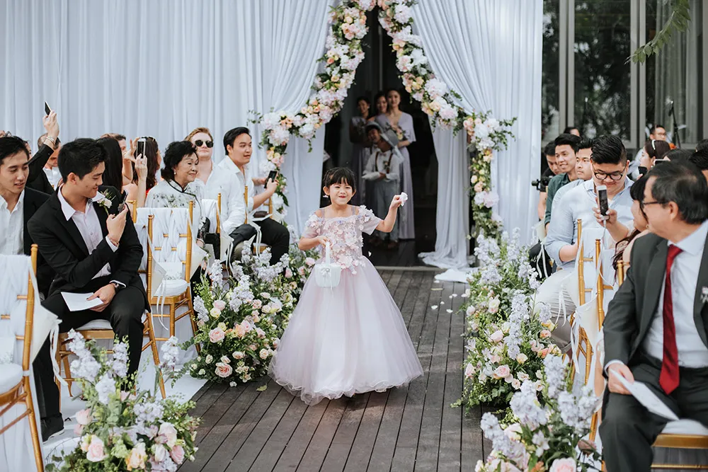 Munkeat Photography. theweddingnotebook.com