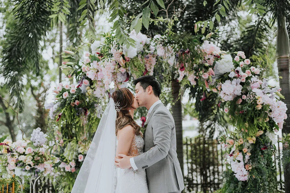 Munkeat Photography. theweddingnotebook.com