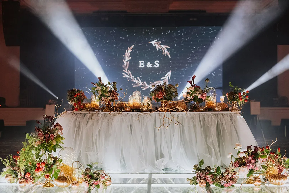 Munkeat Photography. theweddingnotebook.com