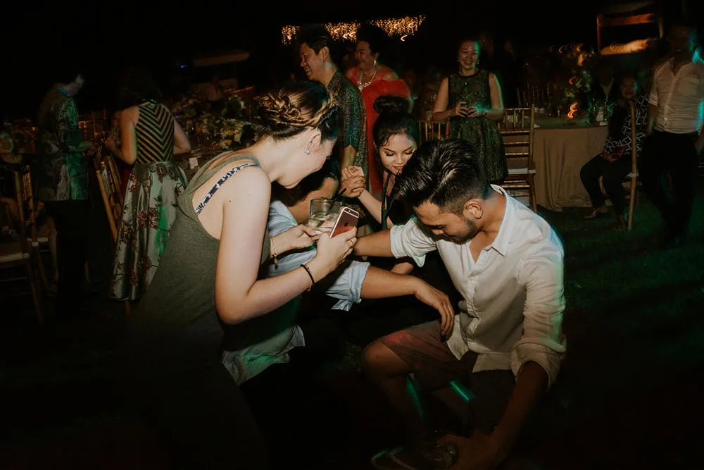 Photo by Iluminen. theweddingnotebook.com