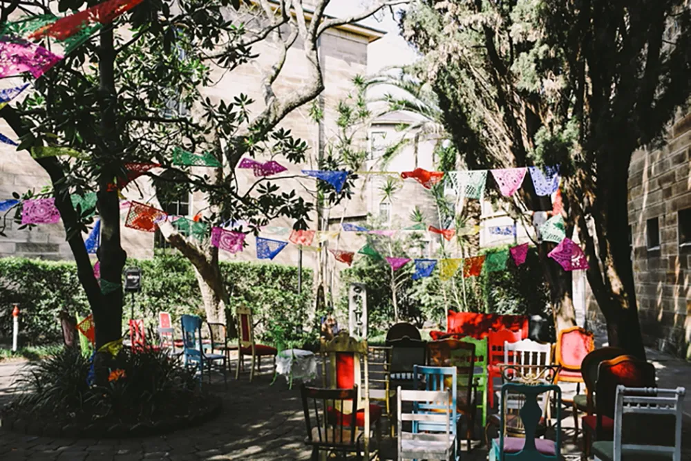 Photo by Lara Hotz Photography. theweddingnotebook.com