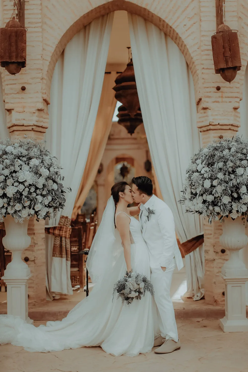 Photo by ProudRad. theweddingnotebook.com