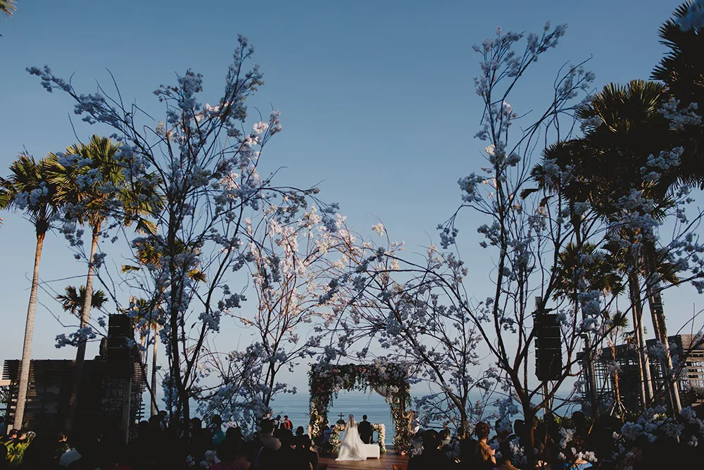 Photo by Terralogical. theweddingnotebook.com