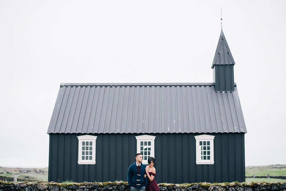 Photo by Ben Yew Photography. theweddingnotebook.com