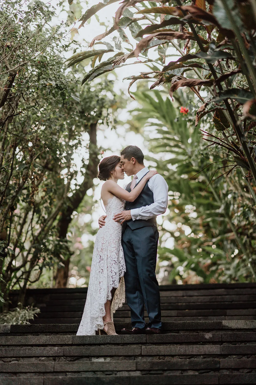 Photo by Superpanda Presents. theweddingnotebook.com