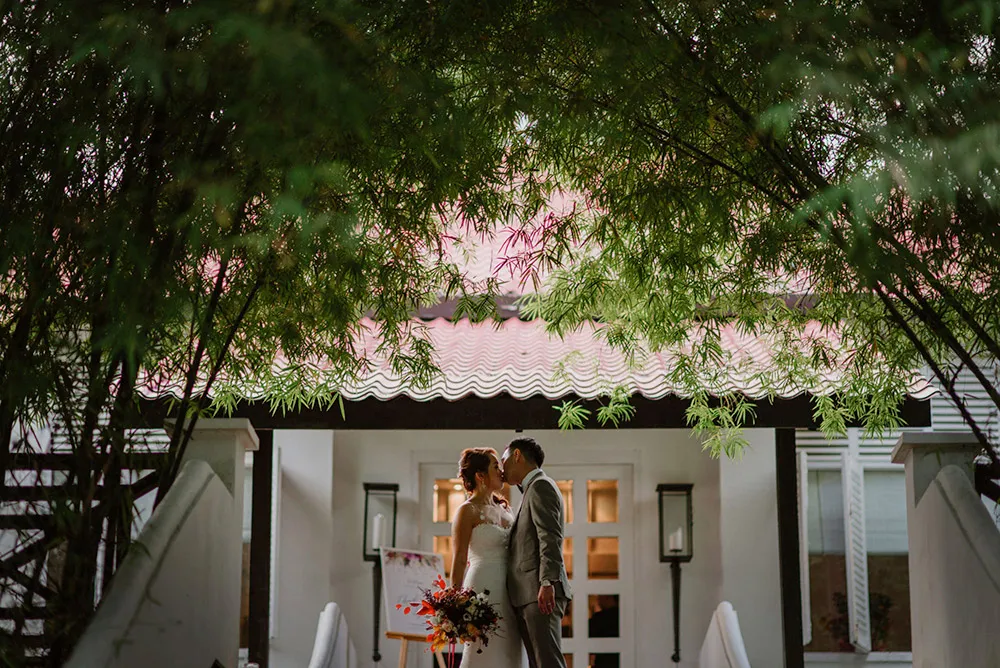 Photo by Bloc Memoire Photography. theweddingnotebook.com