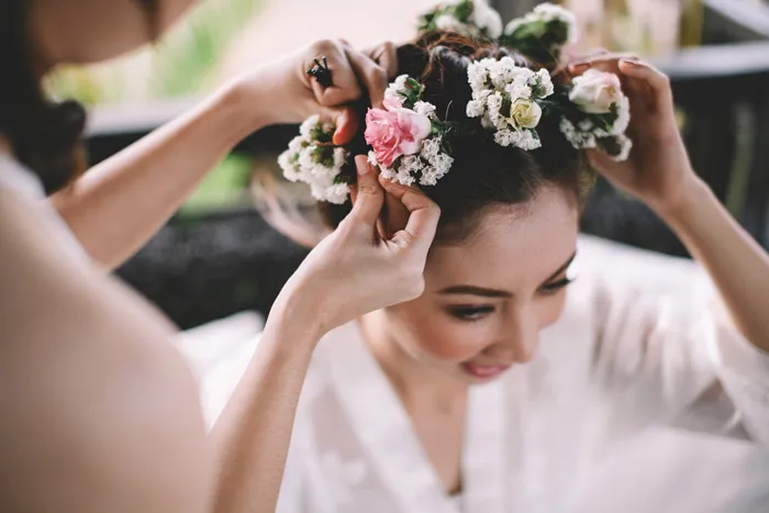 Photo by Erwin Leyros Photography. theweddingnotebook.com