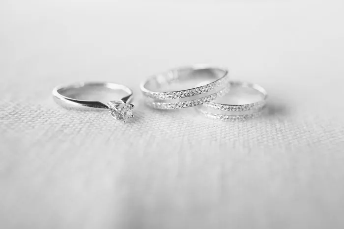 Photo by Erwin Leyros Photography. theweddingnotebook.com