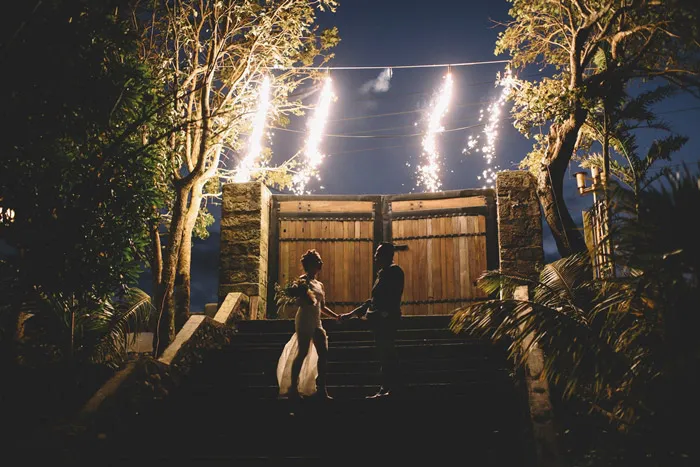 Photo by Erwin Leyros Photography. theweddingnotebook.com