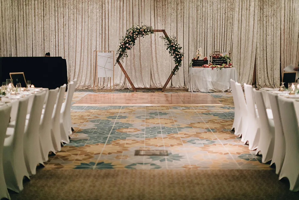 Photo by Arch and Vow Studio. theweddingnotebook.com