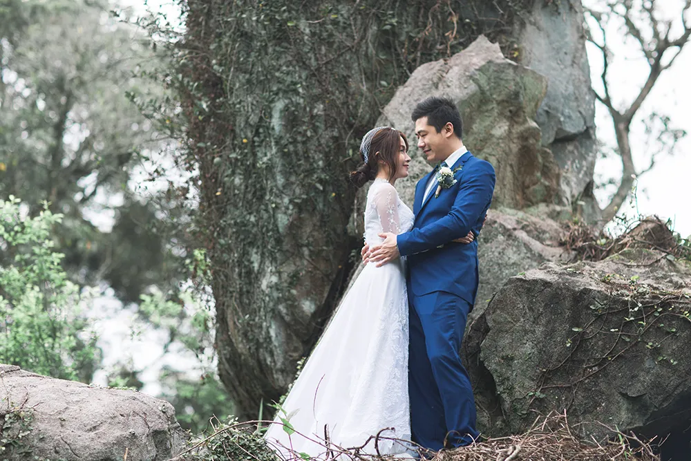 Photo by Lukas Chan Photo Lab. theweddingnotebook.com