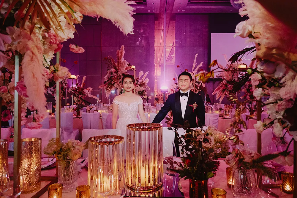 Photo by Chong Yee Photography. theweddingnotebook.com