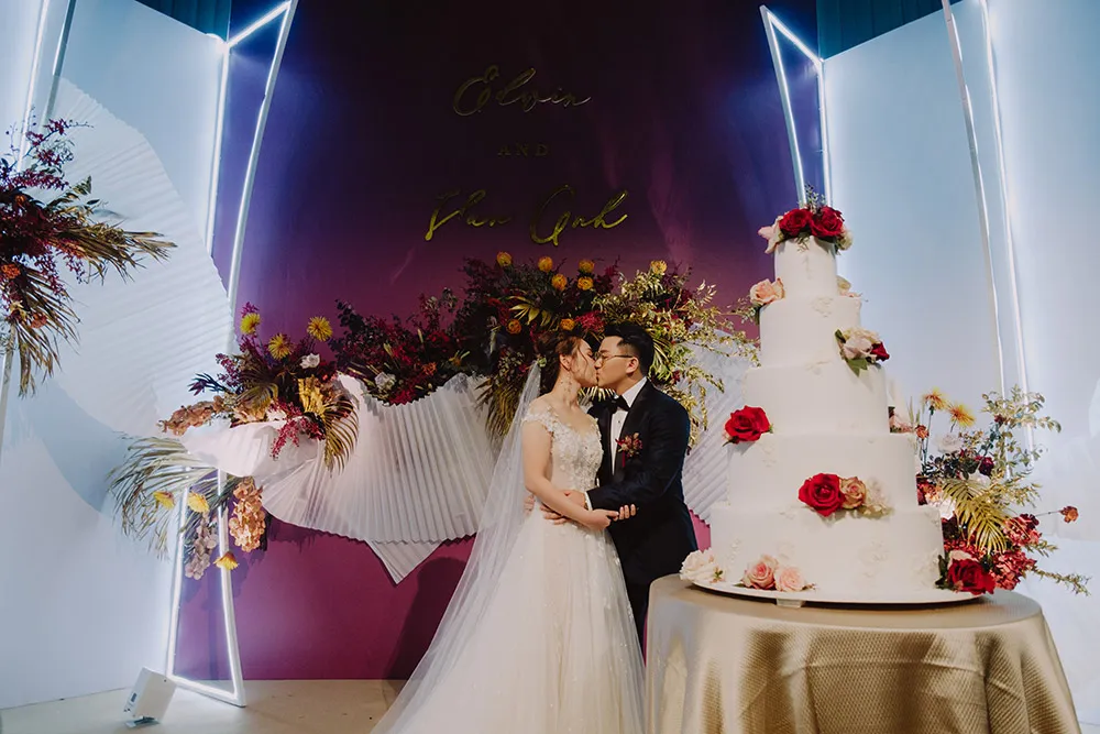 Photo by Chong Yee Photography. theweddingnotebook.com