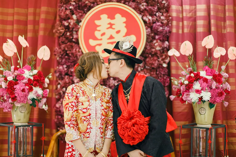 Photo by Wefreeze Photography. theweddingnotebook.com