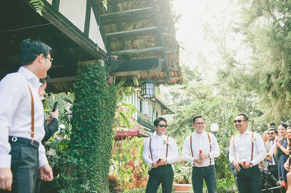 Daren Chong Photography. theweddingnotebook.com