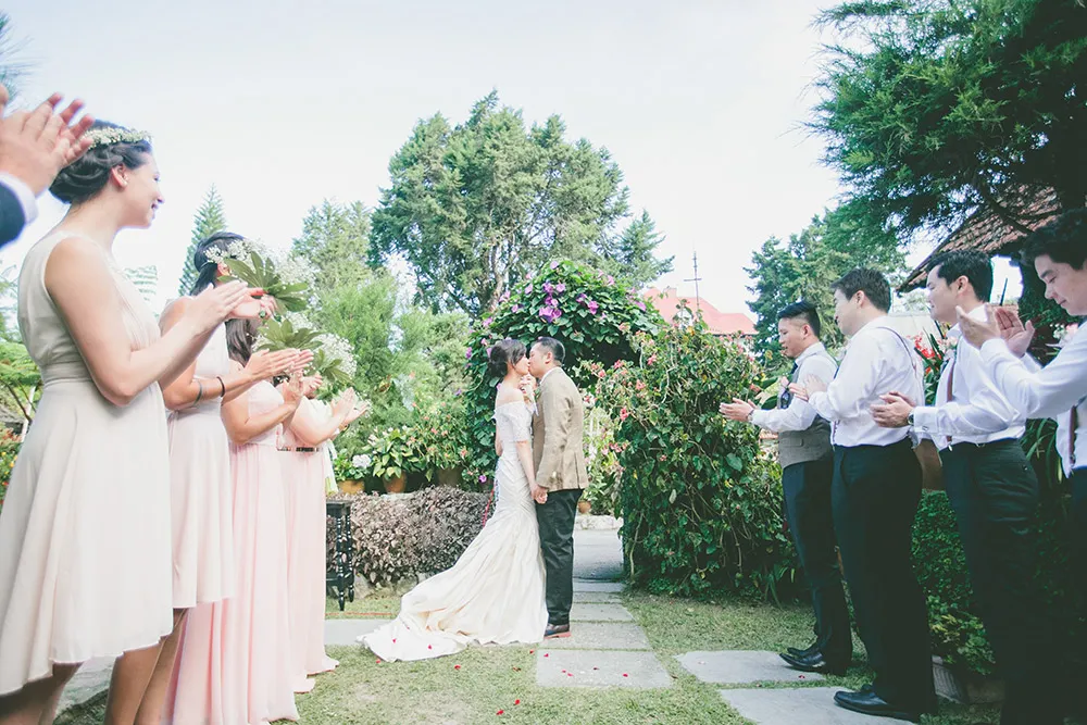 Daren Chong Photography. theweddingnotebook.com