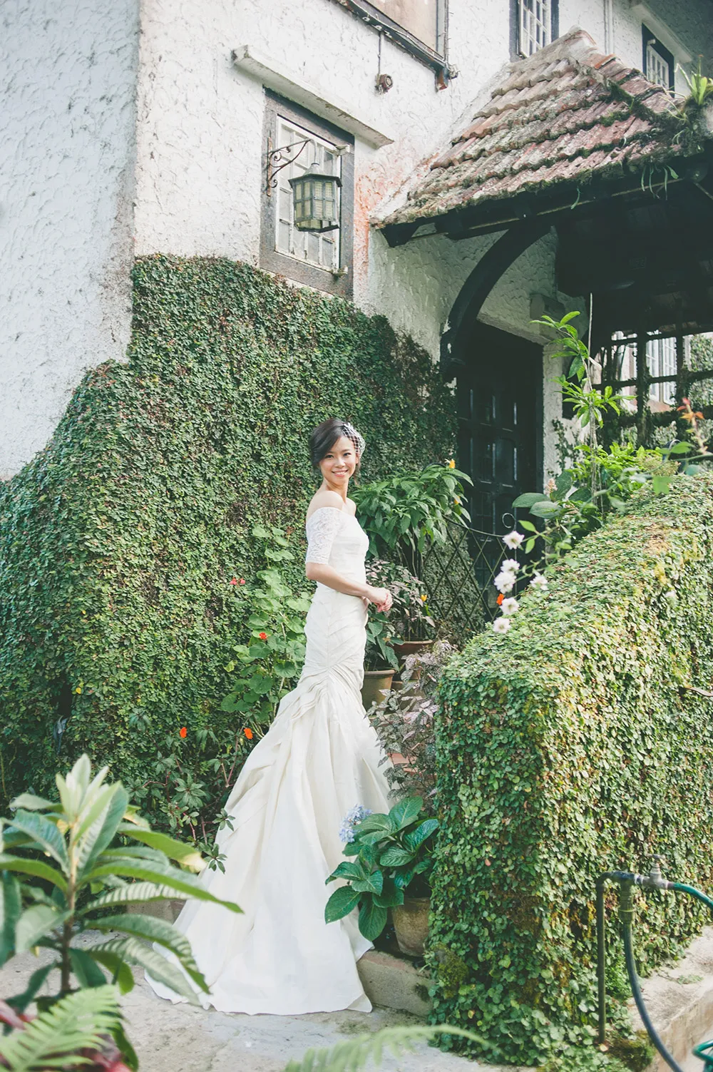 Daren Chong Photography. theweddingnotebook.com