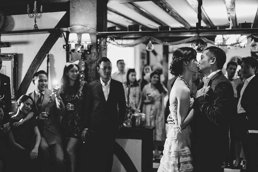 Daren Chong Photography. theweddingnotebook.com