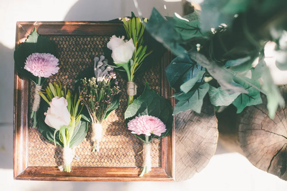 Photo by Iyao Photography. theweddingnotebook.com