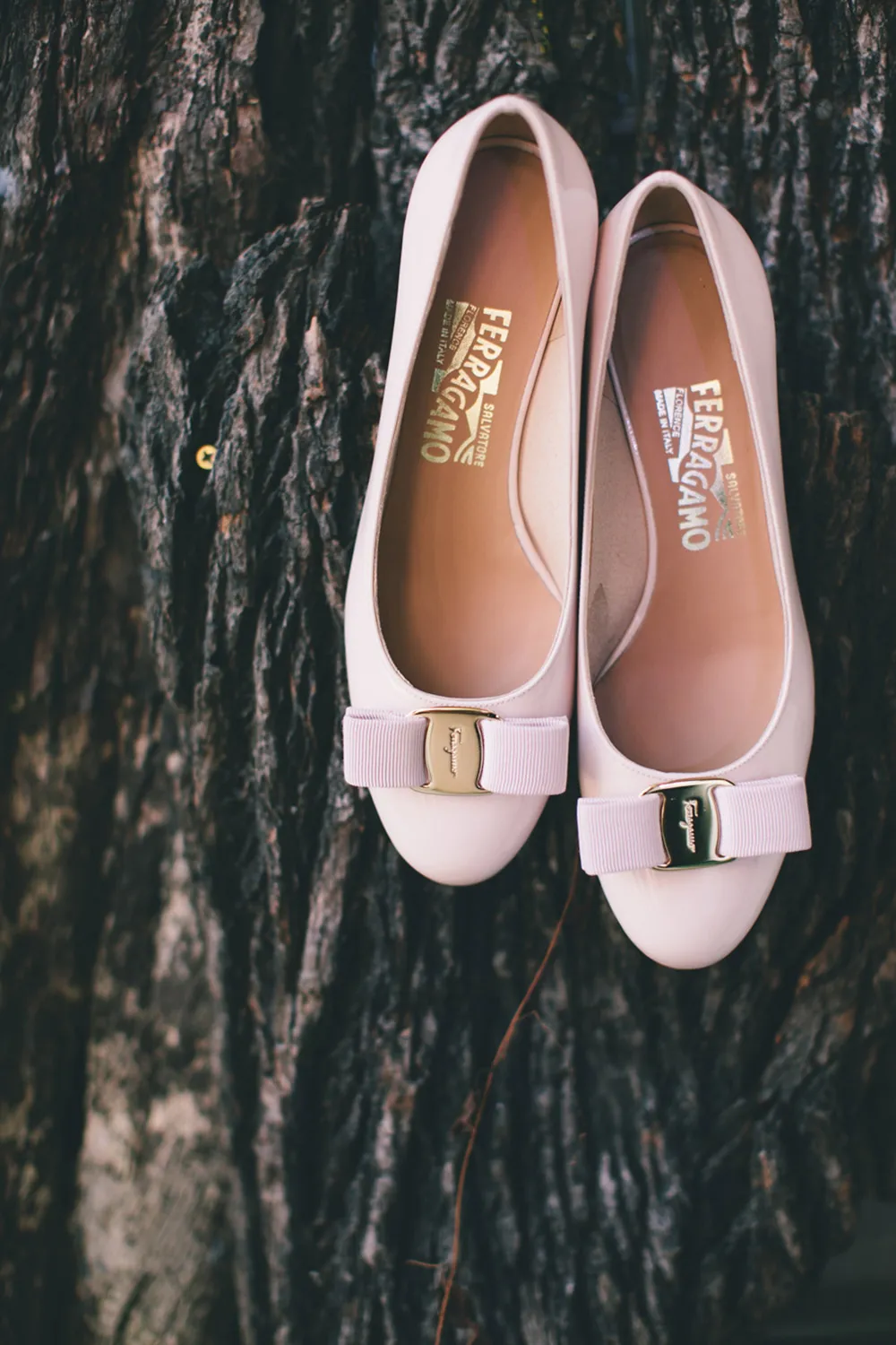 Photo by Iyao Photography. theweddingnotebook.com