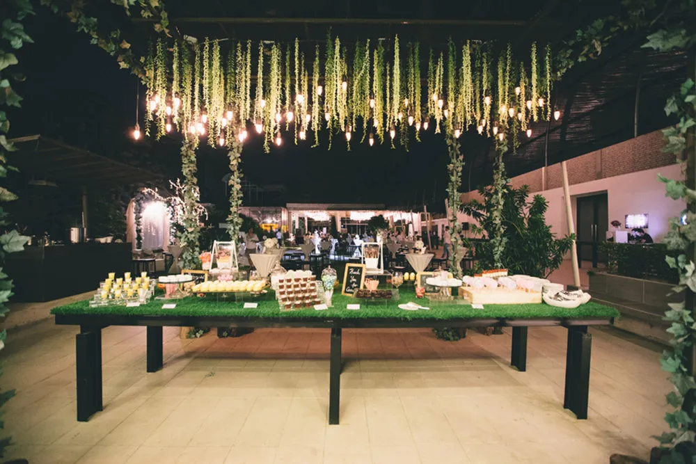 Photo by Iyao Photography. theweddingnotebook.com