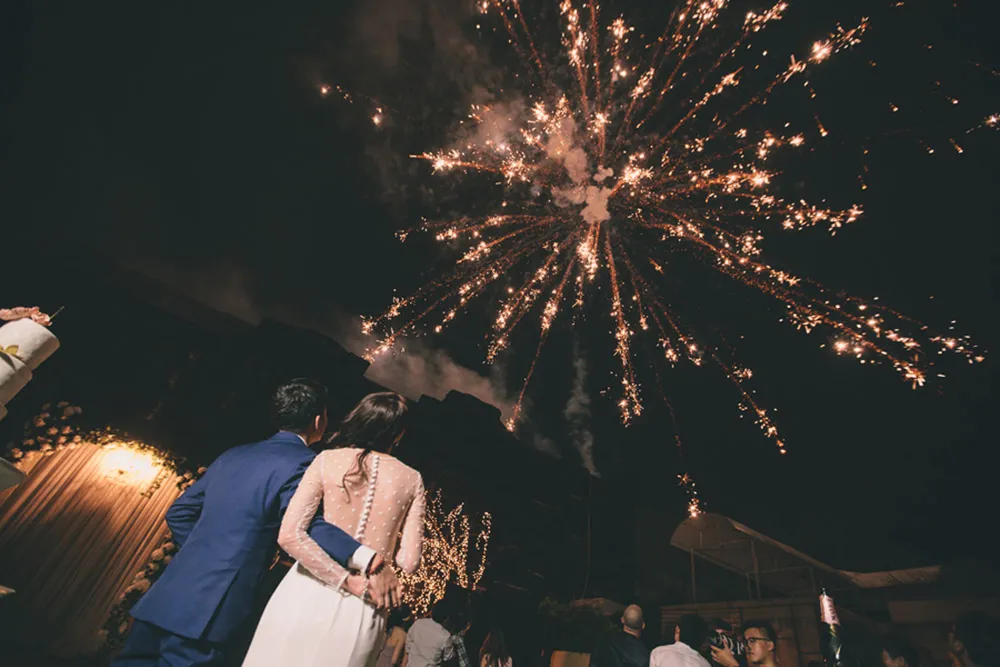Photo by Iyao Photography. theweddingnotebook.com