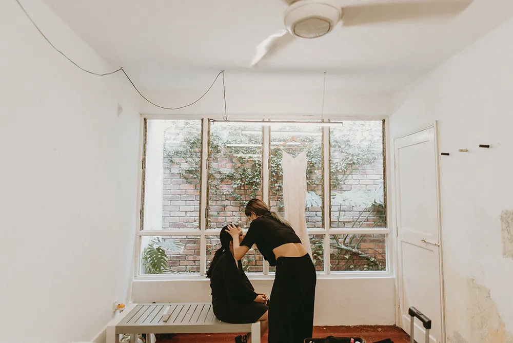 Photo by Trees On The Moon. theweddingnotebook.com