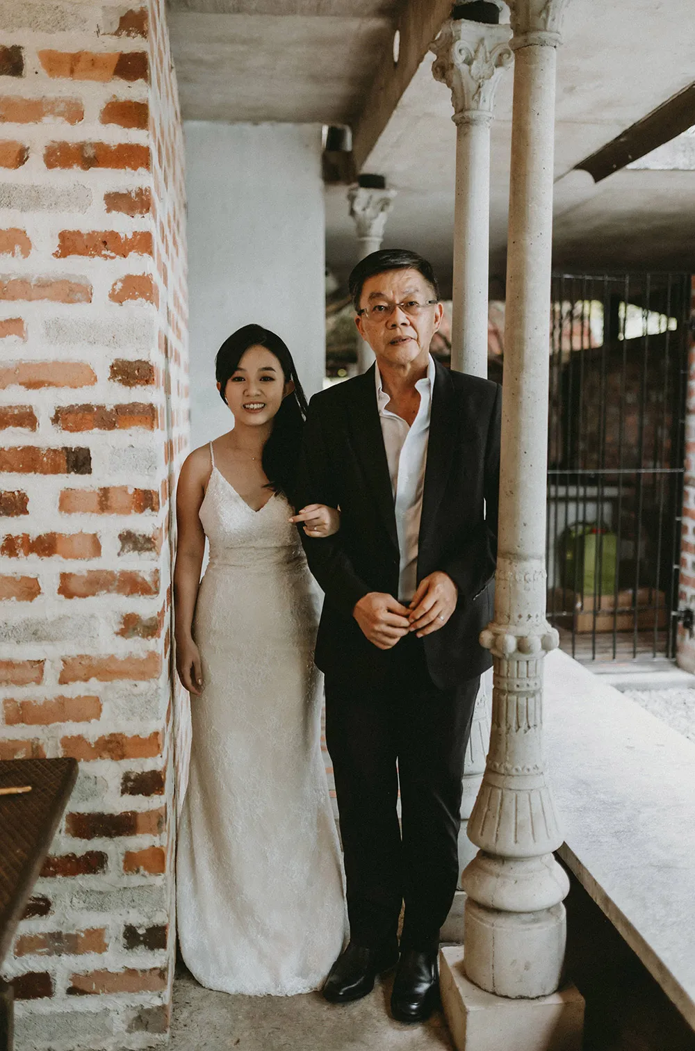 Photo by Trees On The Moon. theweddingnotebook.com