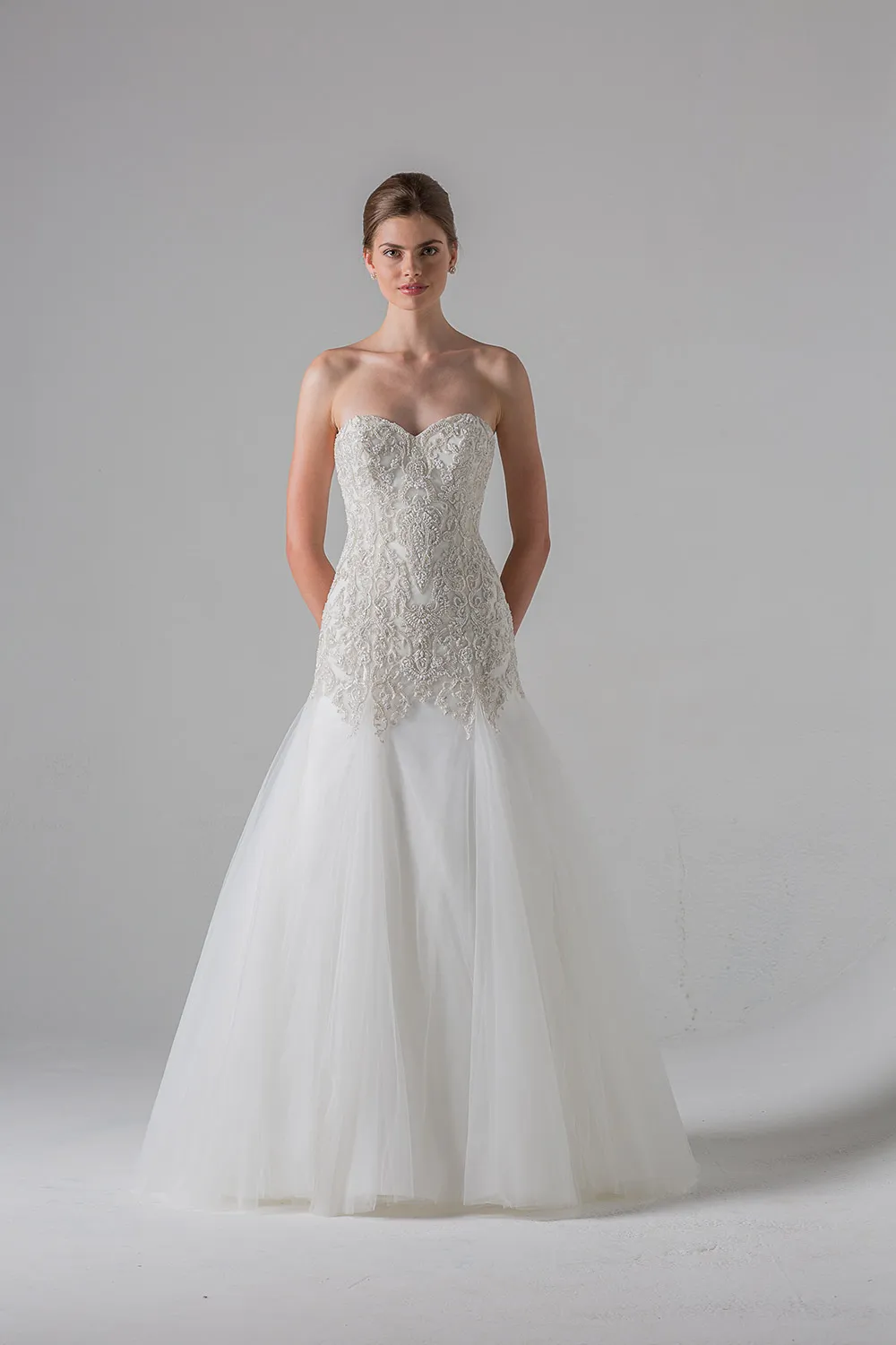 Marseille - Anne Barge Black Label Fall 2016 Collection. theweddingnotebook.com