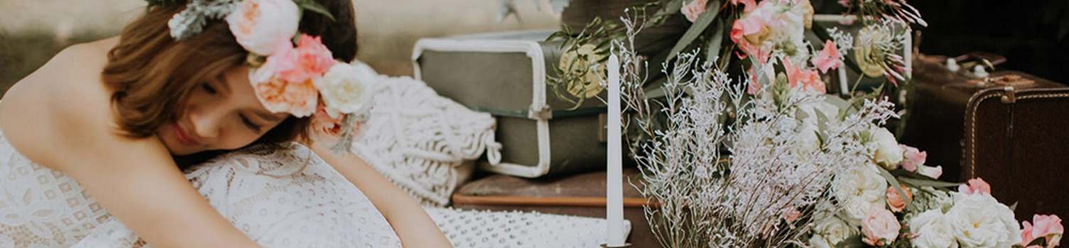 Antique Setup on a Bed of Autumn Hues Engagement Session at Horseley Homestead Sydney